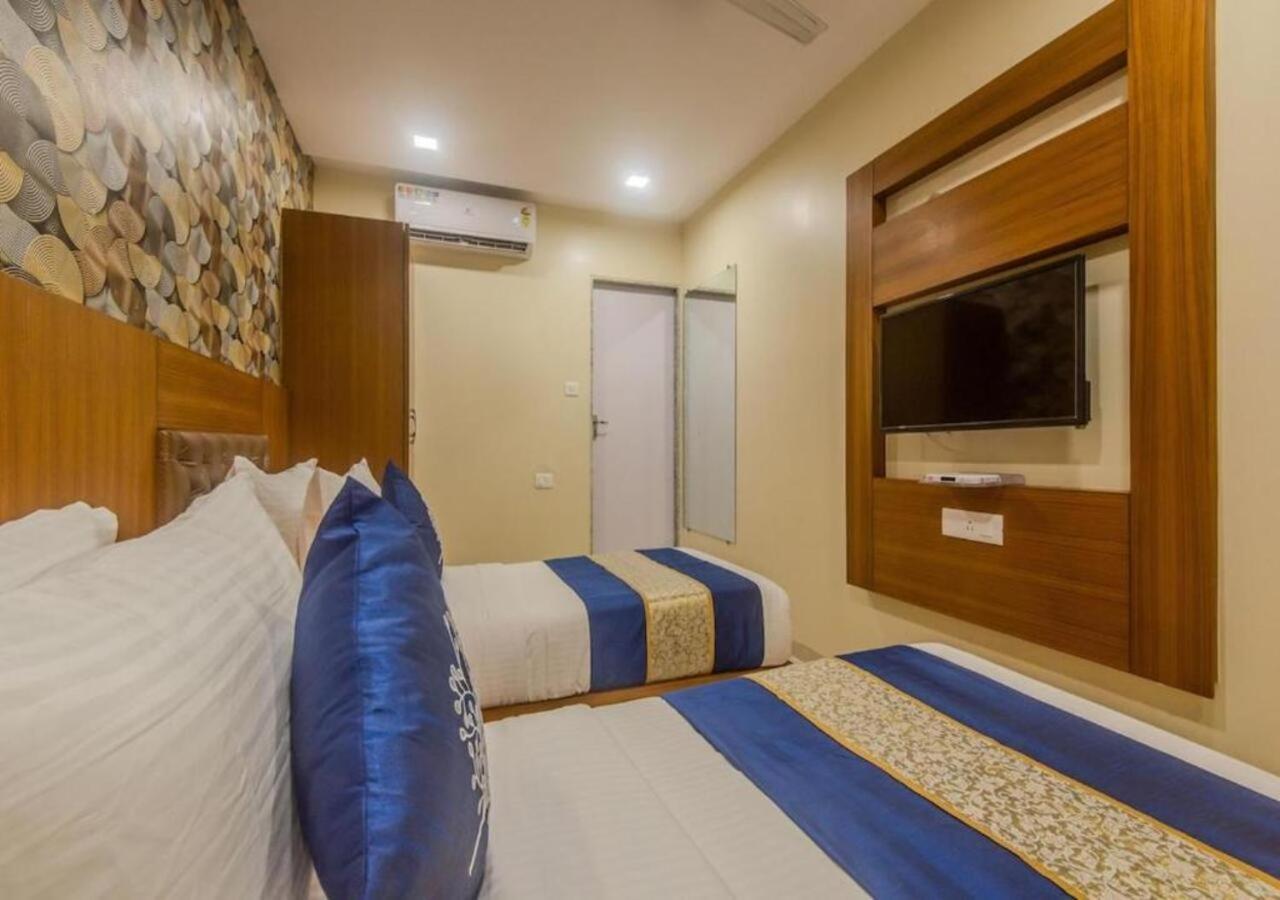 Hotel Arton Regency Near Terminal 2 Airport Bombay Eksteriør billede